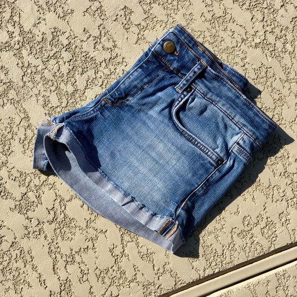 Joe's Jean Fit Raw Cuff Shorts size 25 - Picture 5 of 14